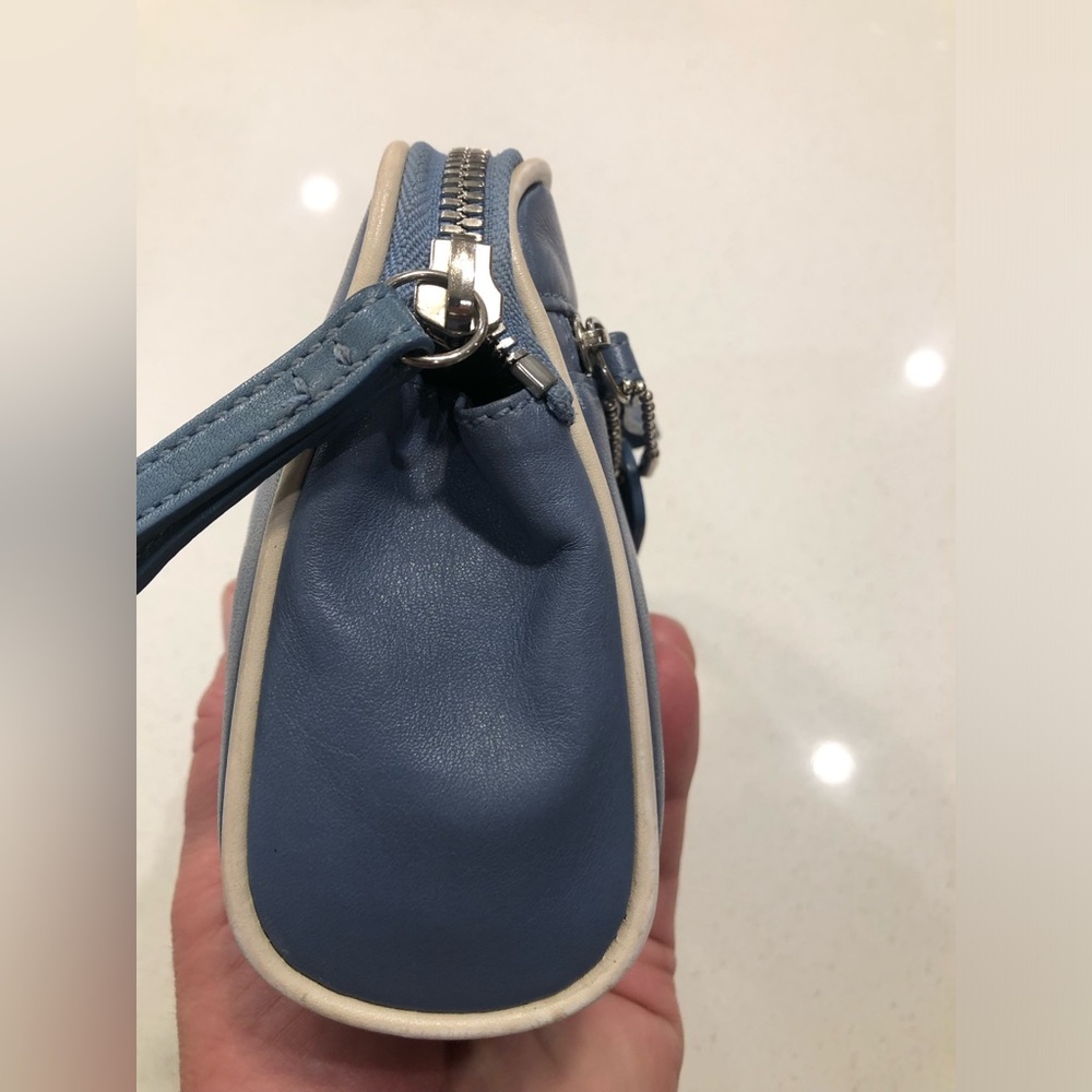 Coach Soft Cosmetic Bag Legacy Blue Leather Zip mini hangtag Excellent Condition - Picture 7 of 10
